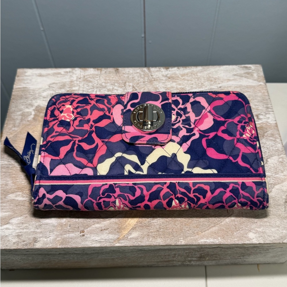 Vera Bradley Katalina Pink Turnlock Wallet